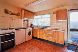 Kitchen- click for photo gallery